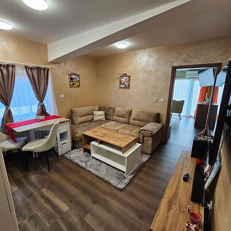Апартамент Бела / Apartment Bela Raduil Exterior foto